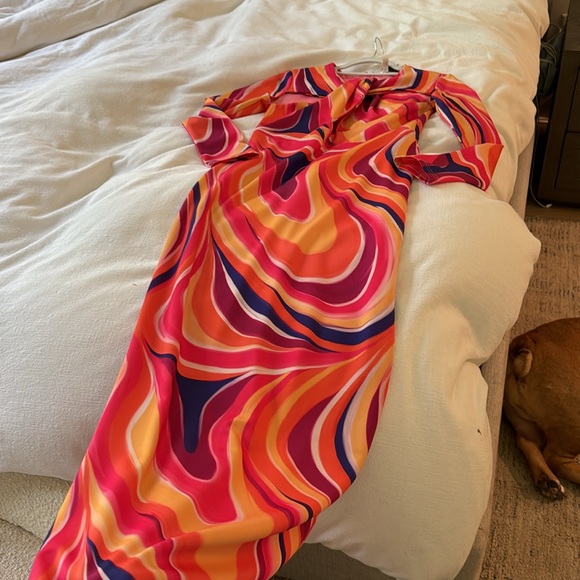 Like-new YAURA Ekua Dress in Kaleidoscope Print (Revovle) - Picture 7 of 7